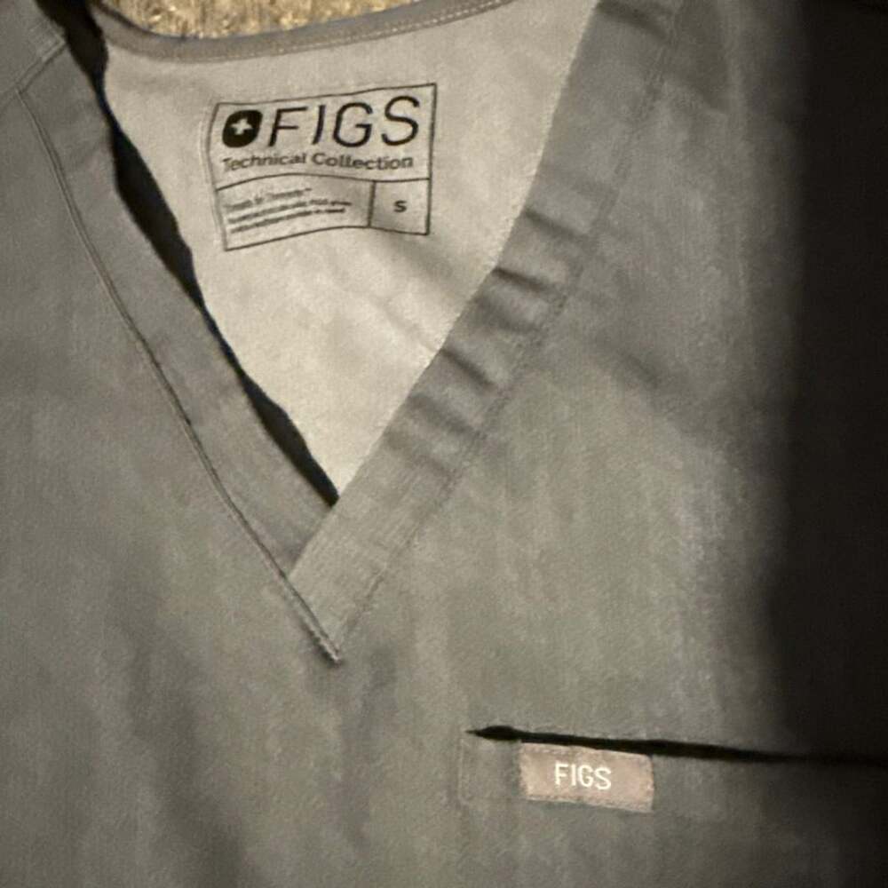 FIGS Technical Collection Scrub Top Size S Gray